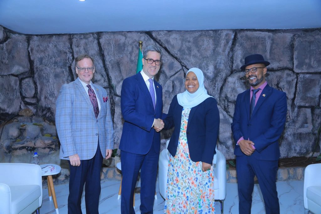 ኢትዮጵያዊያንን ለስራ ወደ ካናዳ መላክ የሚያስችል ስምምነት ተፈጸመ